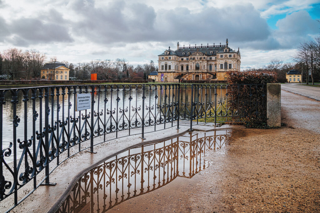 Ein Regentag am Palais im Großen Garten